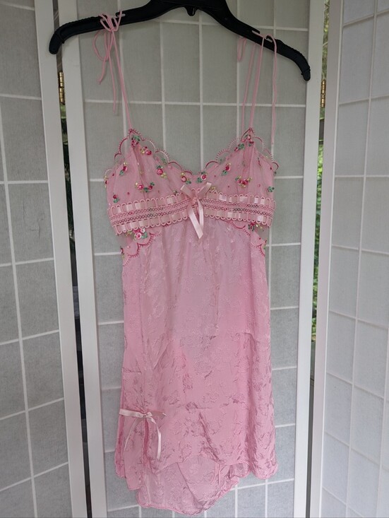 For Love And Lemons Dresses & Skirts - For Love And Lemons Pink Slip Dress Small